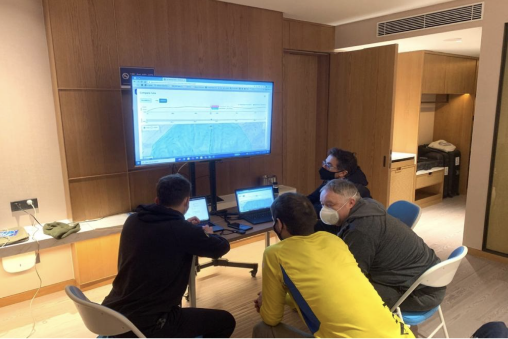 National alpine ski team analyzing results at the Olympics 2022